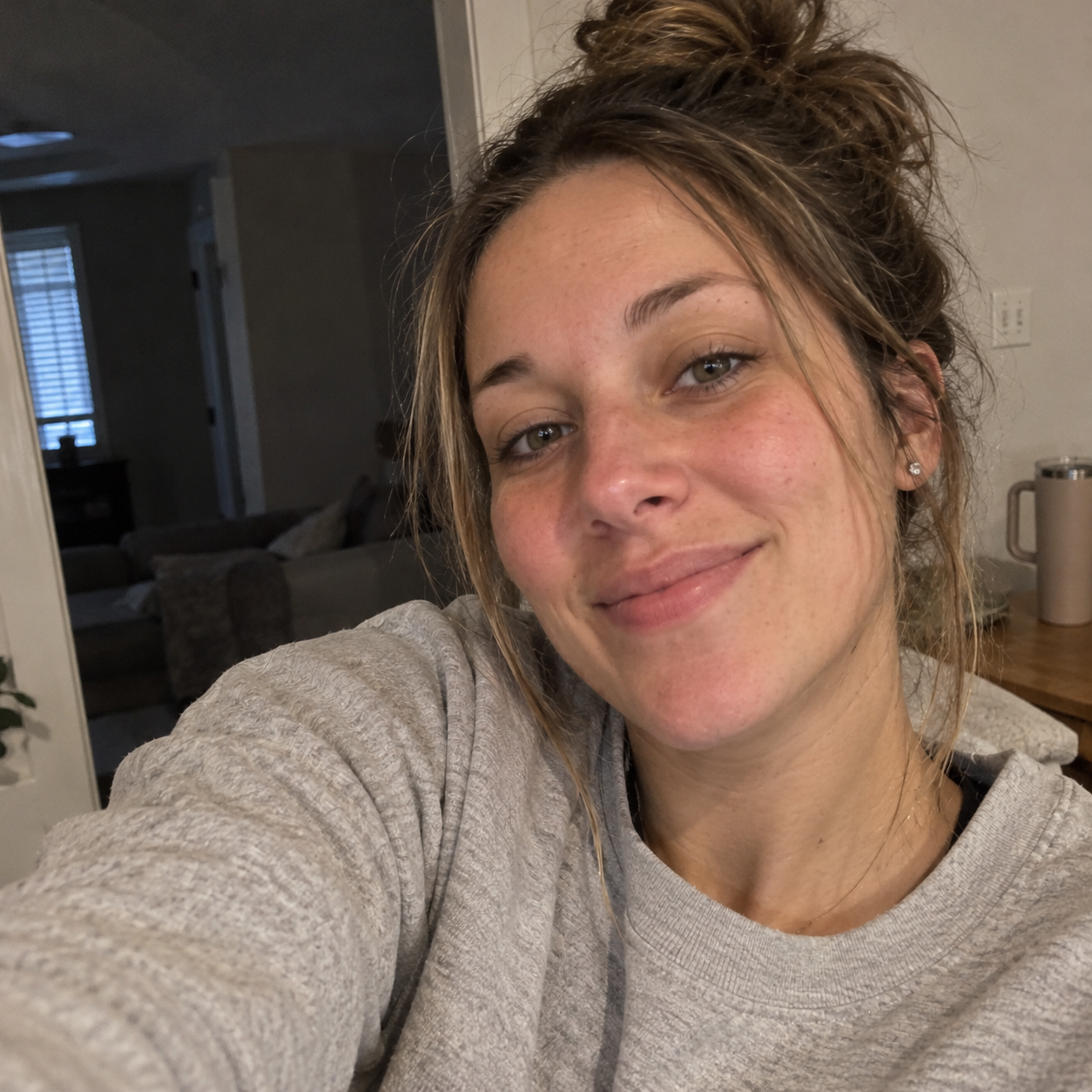 files/Selfi_acogedor_en_casa.png